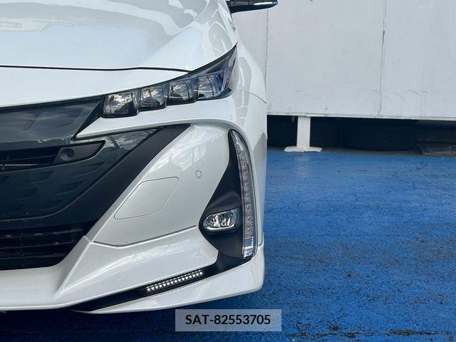 Toyota PRIUS PHV 2018-04 219945-6