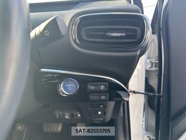 Toyota PRIUS PHV 2018-04 219945-19