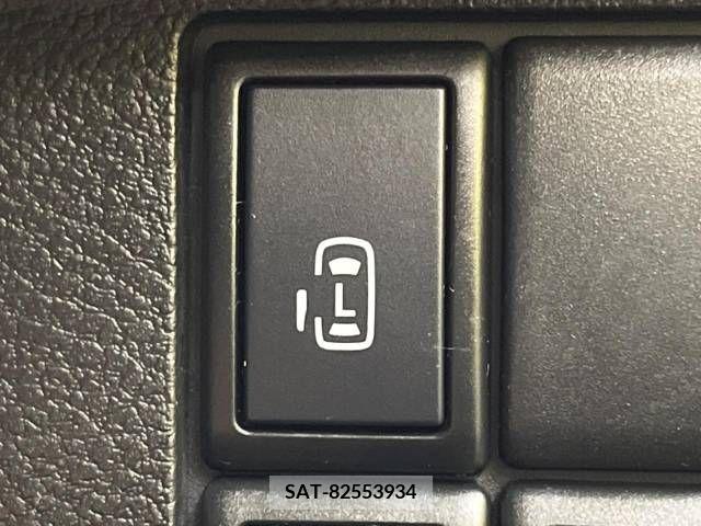 Suzuki SPACIA 2017-03 381082-3
