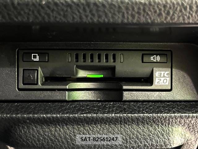 Toyota VOXY 2016-09 321485-8
