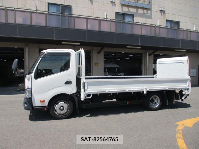 Hino DUTRO 2017-02 320413-5