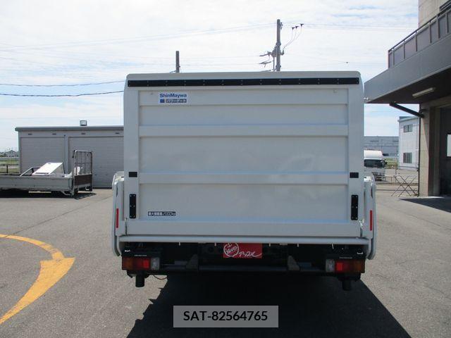 Hino DUTRO 2017-02 320413-4