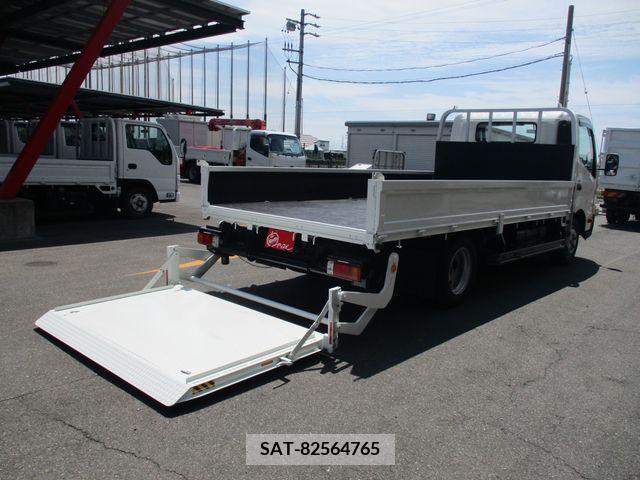 Hino DUTRO 2017-02 320413-0