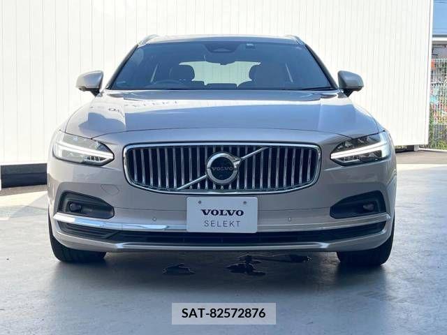 Volvo V90 2022-12 370235-16