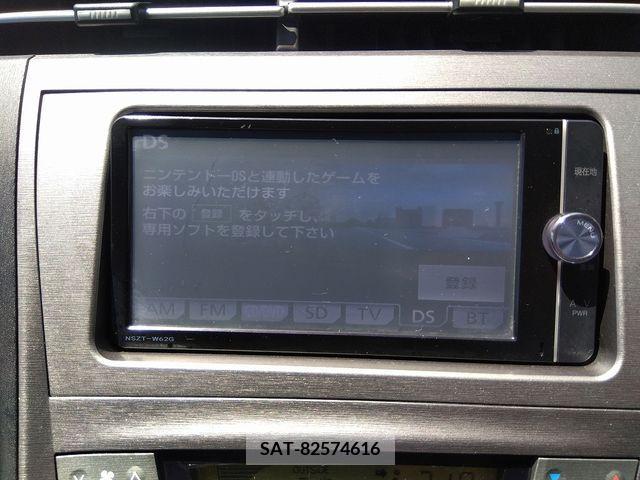 Toyota PRIUS 2014-01 366627-4
