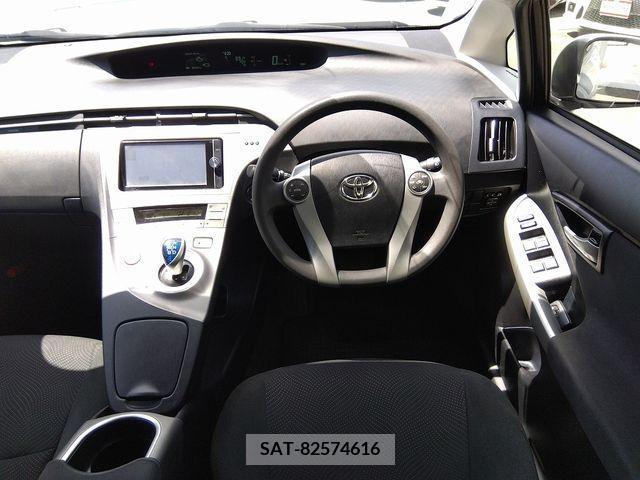 Toyota PRIUS 2014-01 366627-3