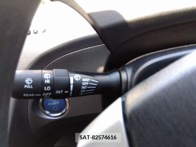 Toyota PRIUS 2014-01 366627-24