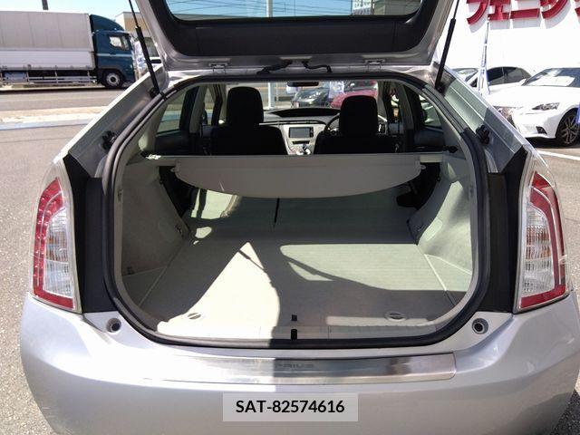 Toyota PRIUS 2014-01 366627-20