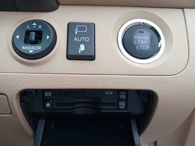 Toyota CROWN SEDAN 2012-10 22525-15