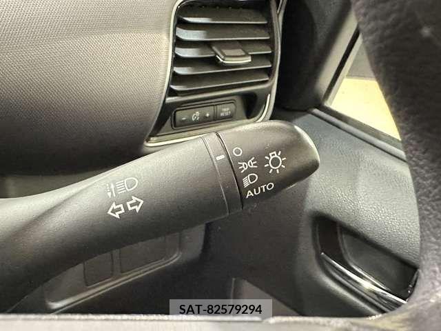 Nissan SERENA 2017-03 284316-15