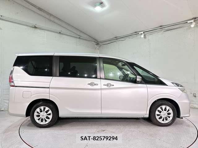 Nissan SERENA 2017-03 284316-7