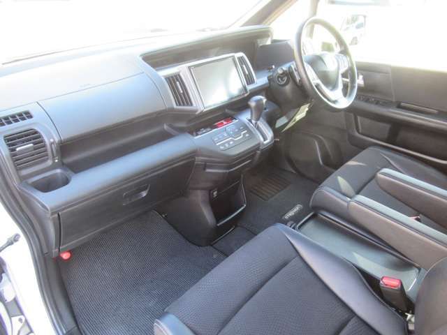 Honda e 2012-12 24175-14