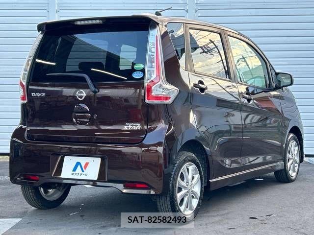 Nissan DAYZ 2017-09 323398-18