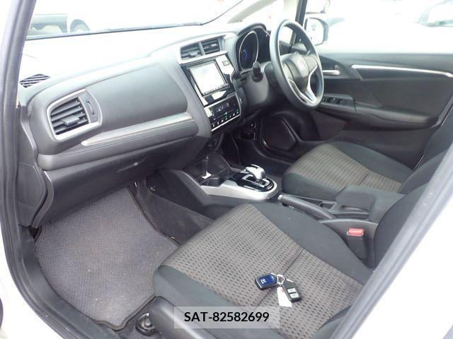 Honda FIT HYBRID 2019-01 221379-15