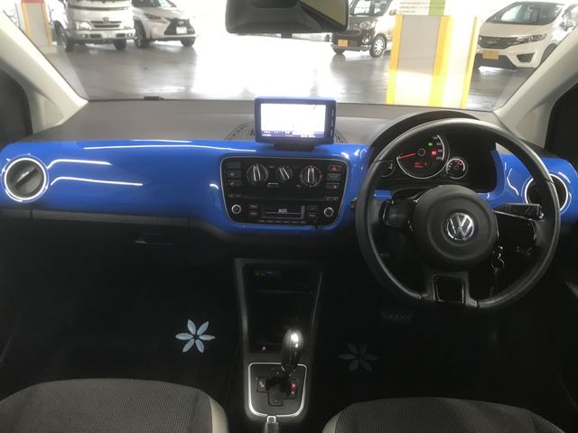 VolksWagen UP! 2014-12 188182-2