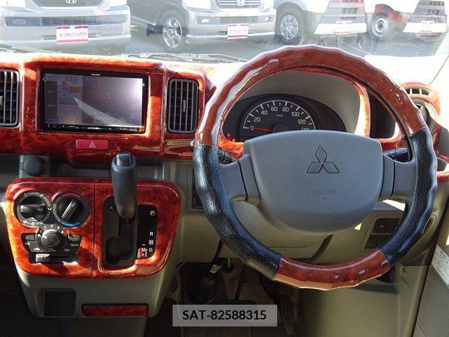 Mitsubishi MINICAB VAN 2015-11 224101-19