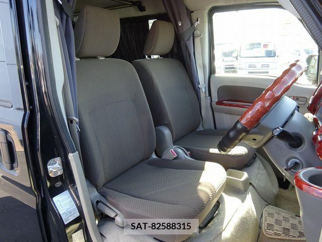 Mitsubishi MINICAB VAN 2015-11 224101-11