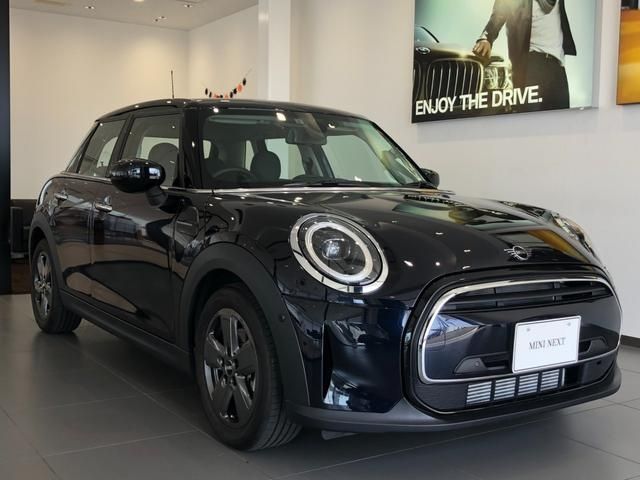 Bmw MINI 2023-03 8743-5