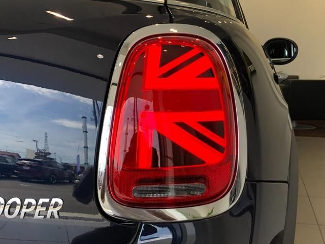 Bmw MINI 2023-03 8743-8