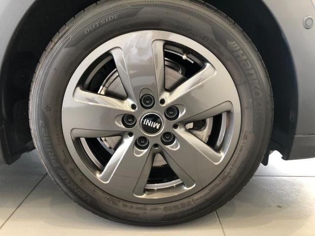 Bmw MINI 2023-03 8743-9