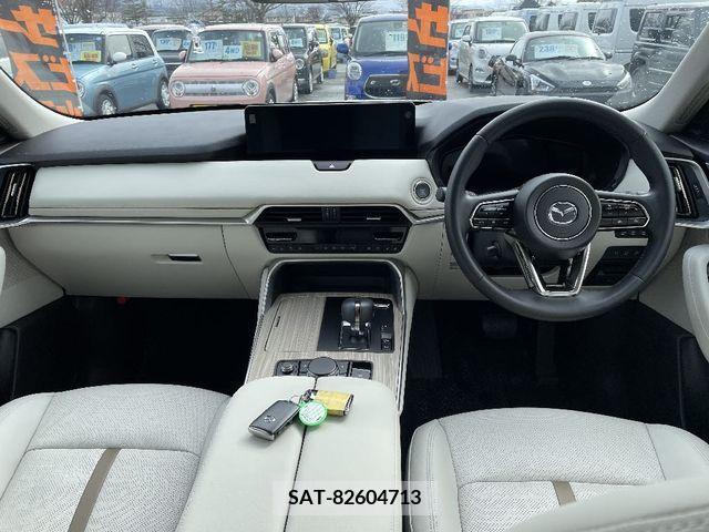 Mazda CX-60 2022-08 215870-3
