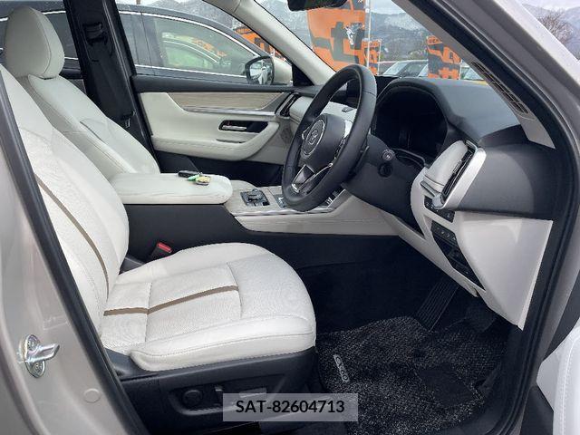 Mazda CX-60 2022-08 215870-4