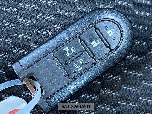 Daihatsu WAKE 2018-10 205621-23