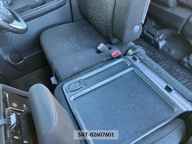 Daihatsu WAKE 2018-10 205621-20
