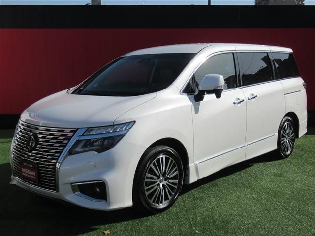 Nissan ELGRAND 2022-01 195239-29