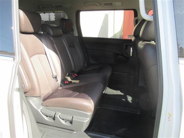 Nissan ELGRAND 2022-01 195239-4