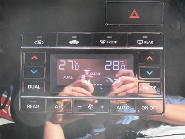 Nissan ELGRAND 2022-01 195239-11