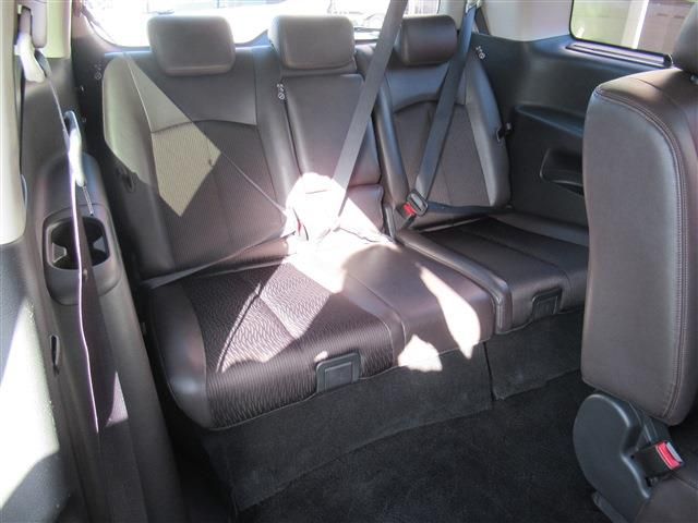 Nissan ELGRAND 2022-01 195239-7