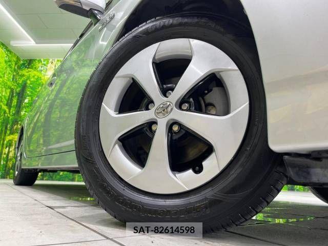 Toyota PRIUS 2014-04 243596-13