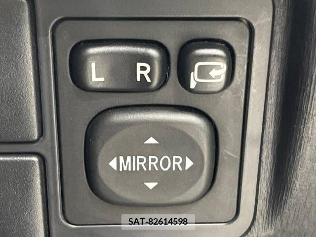 Toyota PRIUS 2014-04 243596-8