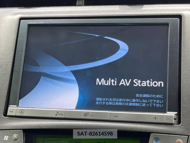 Toyota PRIUS 2014-04 243596-2