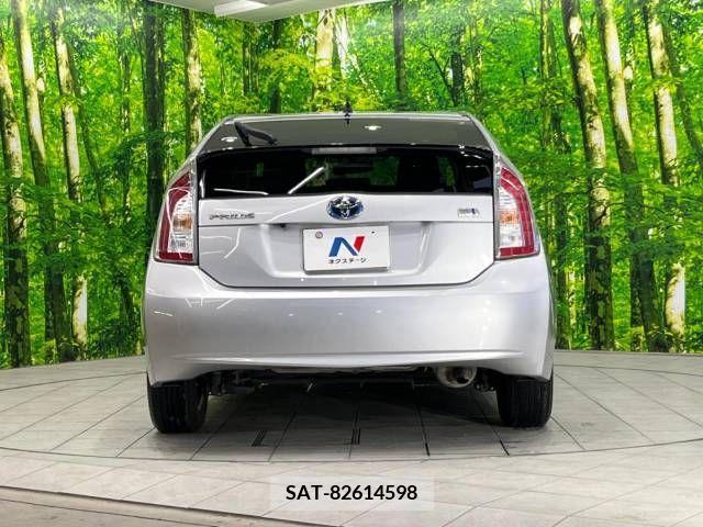 Toyota PRIUS 2014-04 243596-15