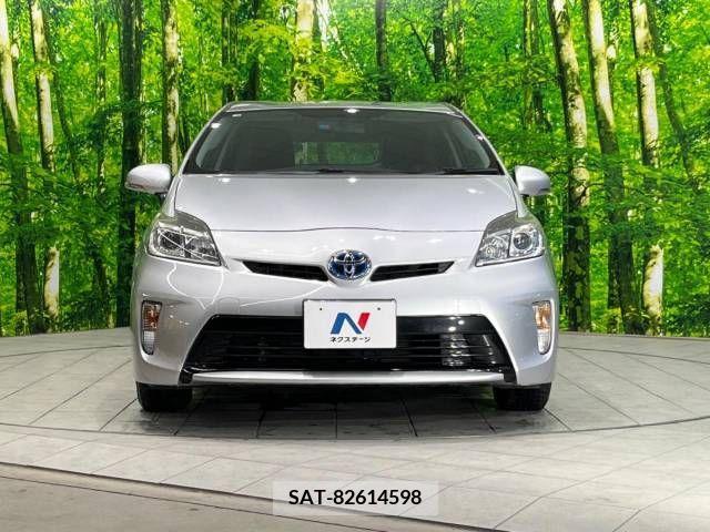 Toyota PRIUS 2014-04 243596-14