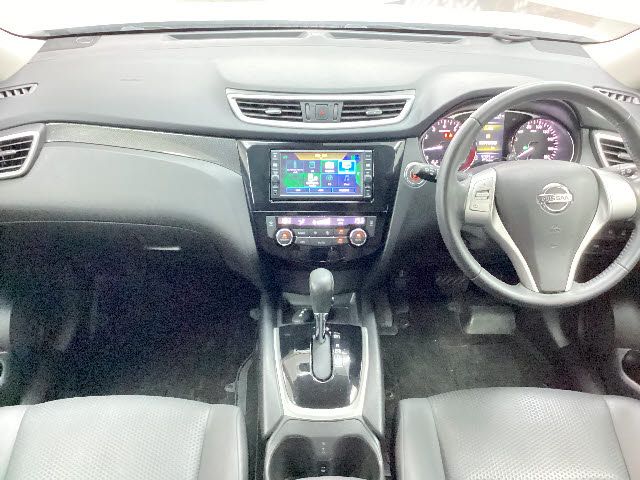 Nissan X-TRAIL 2016-11 18076-1