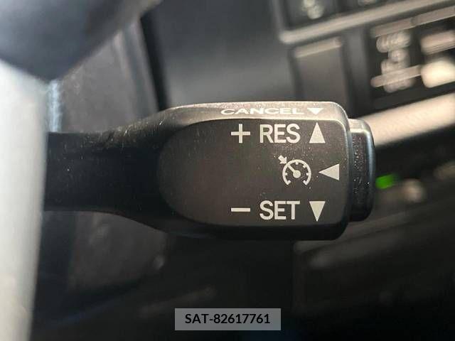 Toyota VOXY 2019-09 346655-7