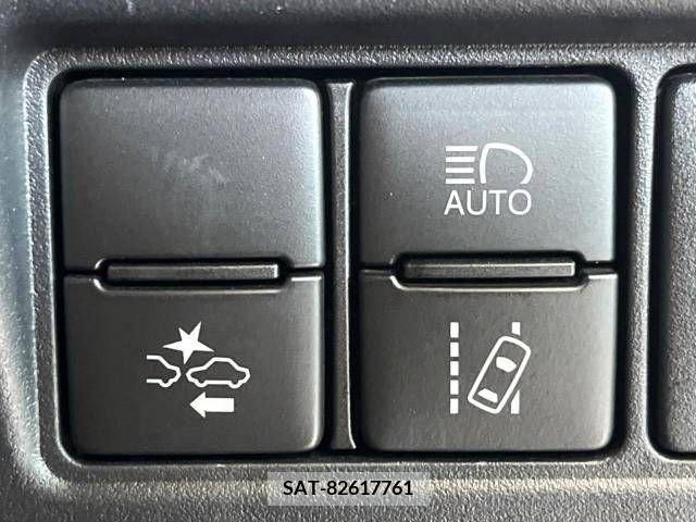 Toyota VOXY 2019-09 346655-6