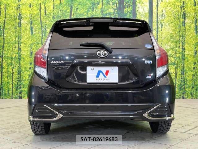 Toyota AQUA 2018-05 260666-15