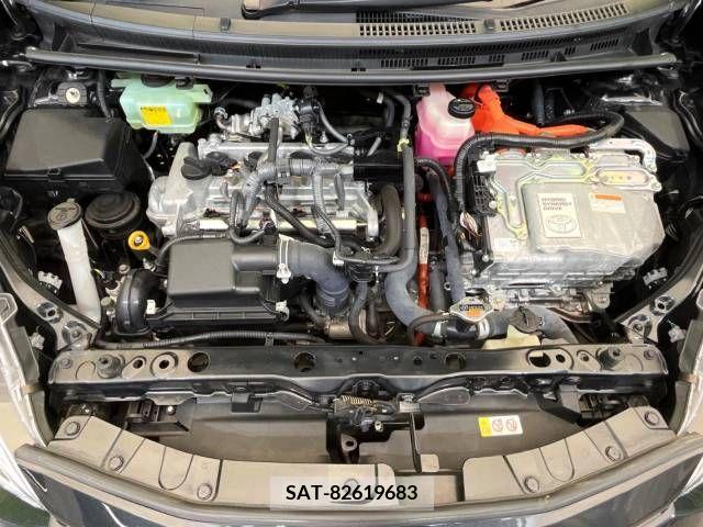 Toyota AQUA 2018-05 260666-18