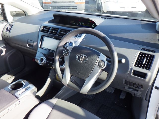 Toyota PRIUS ALPHA 2013-11 190021-1