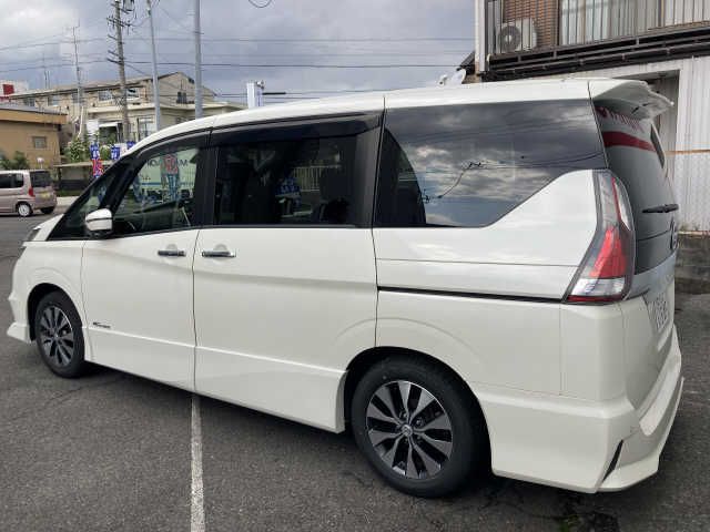 Nissan SERENA 2018-01 10447-2