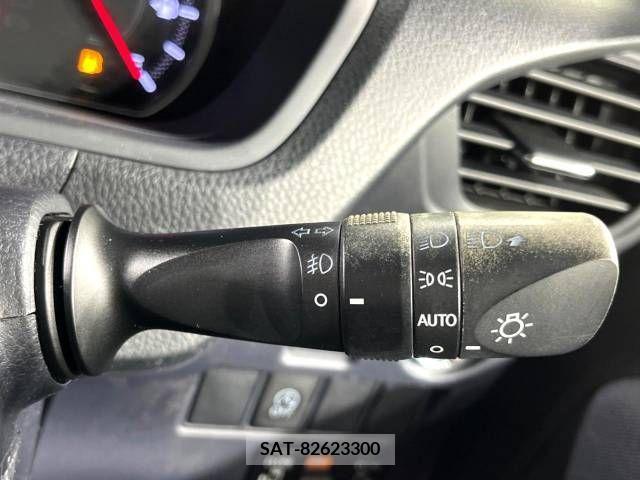 Toyota VOXY 2014-09 321404-4