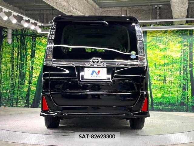 Toyota VOXY 2014-09 321404-14