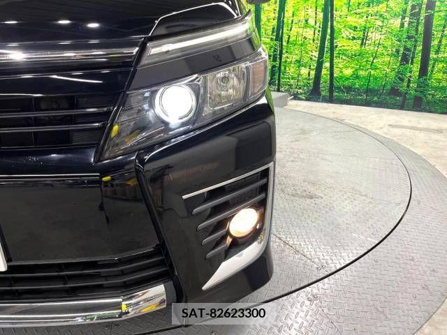 Toyota VOXY 2014-09 321404-11