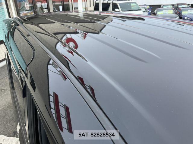 Toyota NOAH 2022-07 313589-10