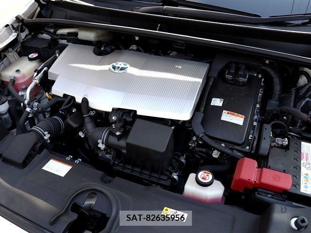 Toyota PRIUS 2017-04 372410-29
