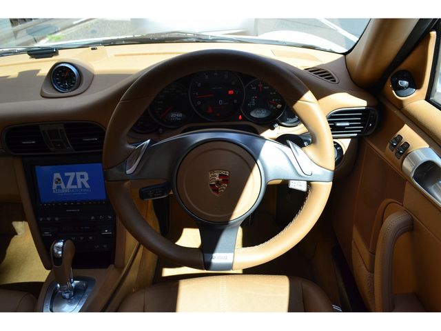 Porsche 911 2010-04 8362-14